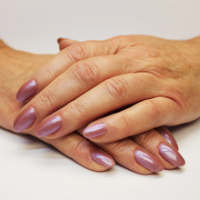 Charger l'image dans la galerie, 219 Magical Merry-Go-Round 4.5G
DESCRIPTION
Pearlescent shade of pink
Colour Catalogue
 Product Guide 
Please refer to your colour sticks for the closest reflection of colour. 
 Ingredient List