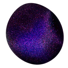 Load image into Gallery viewer, Evo Colour Janine
DESCRIPTION
This magnetic gel evokes the night sky with sparkling blues and purplesUse the magnet to lift and lighten the pigment.
Colour Catalogue Catalogue de C