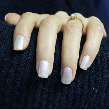 Charger l'image dans la galerie, NO. 141  Opal Glacier  4.5G
DESCRIPTION
Pearlescent pearl colour with pink iridescent sheen
Colour Catalogue
Product Guide 
Please refer to your colour sticks for the closest reflection of c