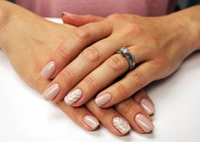 Charger l'image dans la galerie, 184 Classic Jacquard 4.5G
DESCRIPTION
Solid soft rose nude
Colour Catalogue
Product Guide 
Please refer to your colour sticks for the closest reflection of colour. 
 Ingredient Listing &a