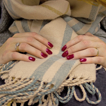 Load image into Gallery viewer, 22  Ravishing Red  4.5G
DESCRIPTION
Pearlescent cherry red
Colour Catalogue Product Guide 
Please refer to your colour sticks for the closest reflection of colour. 
Ingredient Listing &