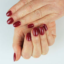 Load image into Gallery viewer, NO. 90  Cerise Pink  4.5G
DESCRIPTION
Rich plum with purple undertone
Prune riche avec nuance mauve
Colour Catalogue Catalogue de Couleur Product Guide 
Please refer to your colour sticks