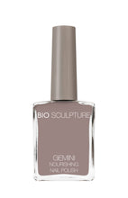 Load image into Gallery viewer, Gemini 14ml Nourishing Polish No. 122 Ashes of Roses
DESCRIPTION
Light grey-taupe with a gentle lilac undertone
Gris-taupe avec nuance lilas
Colour Catalogue Catalogue de Couleur

Please refer to your colour sticks fo
