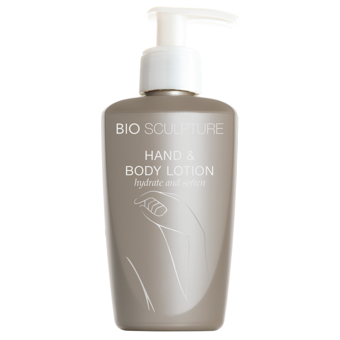 Hand & Body Lotion
Hydrate and Soften
A light, non-greasy lotion that leaves the skin feeling smooth.
The non-greasy and lightweight BIO SCULPTURE Hand and Body Lotion is specially fo