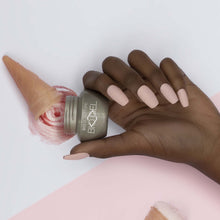 Charger l&#39;image dans la galerie, 240 Marshmallow Crunch 4.5G
DESCRIPTION


Soft creamy pink with sandy particles, creating a rough textured gel


Colour CatalogueProduct Guide 

Please refer to your colour sticks for the clos
