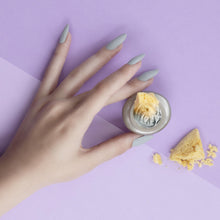 Charger l&#39;image dans la galerie, 241 Bonbon Brittle 4.5G
DESCRIPTION


Medium grey with sandy particles creating a rough textured gel


Colour CatalogueProduct Guide 

Please refer to your colour sticks for the closest re