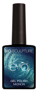 Evo Colour Mignon
DESCRIPTION
Reminiscent of the northern lights. A green/blue holographic shade. Use magnet to lift and lighten the pigment
Bleu vert effect holographique, rappelle 