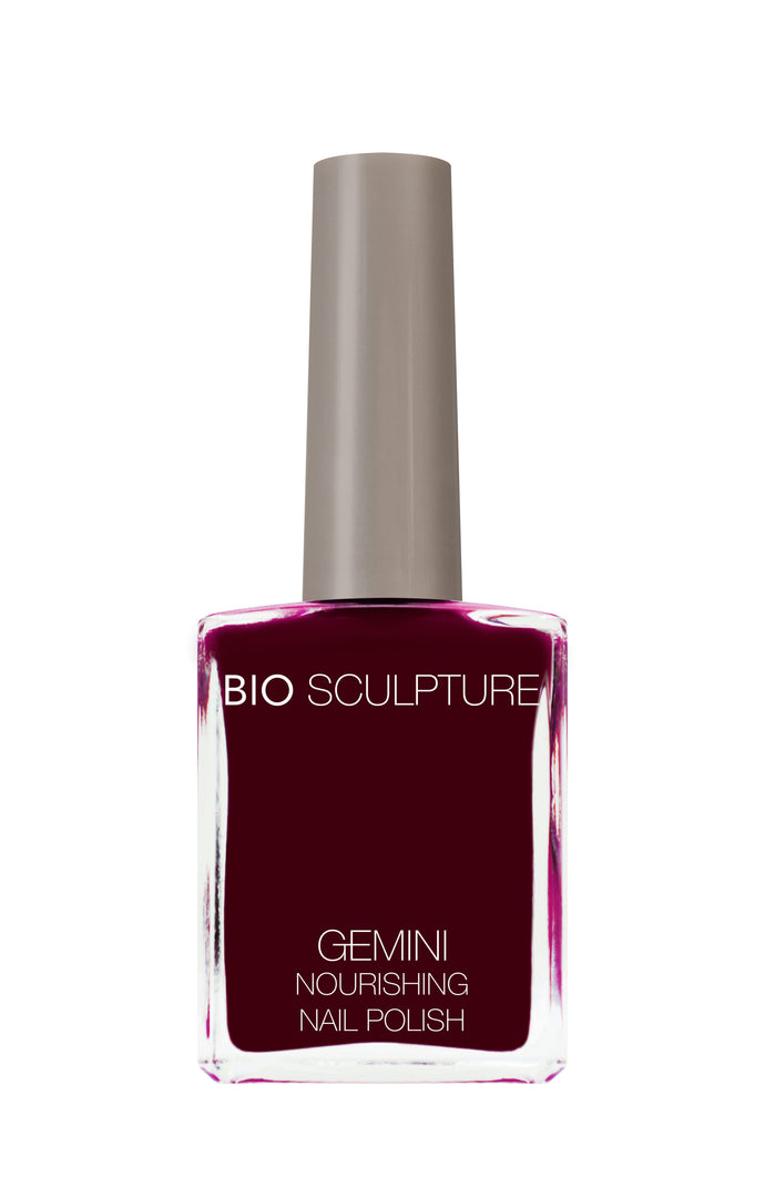 Gemini 14ml Nourishing Polish No. 113 Love Potion
DESCRIPTION
Deep dark wine red
Rouge vin profond
Colour Catalogue Catalogue de Couleur

Please refer to your colour sticks for the closest reflection of colour. 
 S