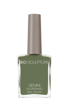 Charger l&#39;image dans la galerie, Gemini 14ml Nourishing Polish No. 225 Hazy Forest
DESCRIPTION
Tranquil garden green

Colour Catalogue 

Please refer to your colour sticks for the closest reflection of colour. 
 Ingredient Listing &amp; MSDS Sheet